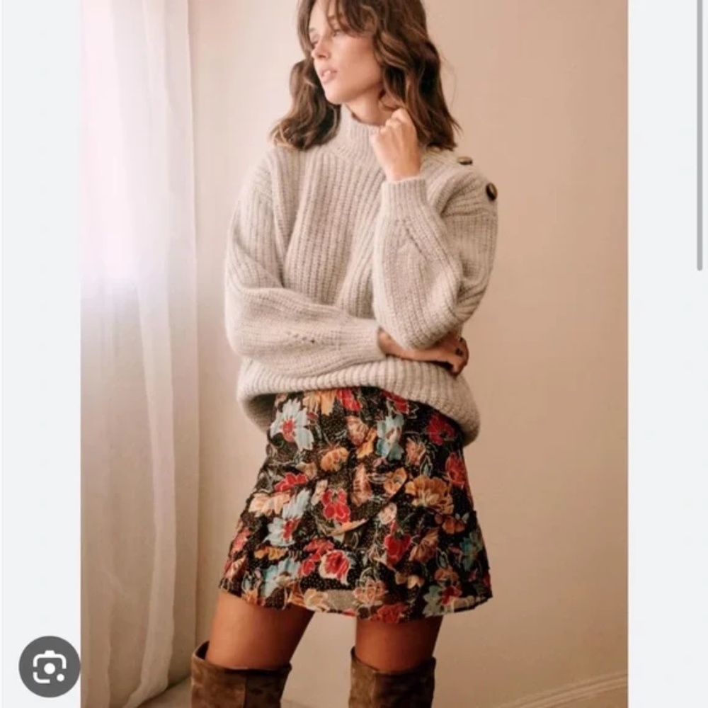 Sezane Carolina Skirt in Honey Flowers Size 4 (FR36)